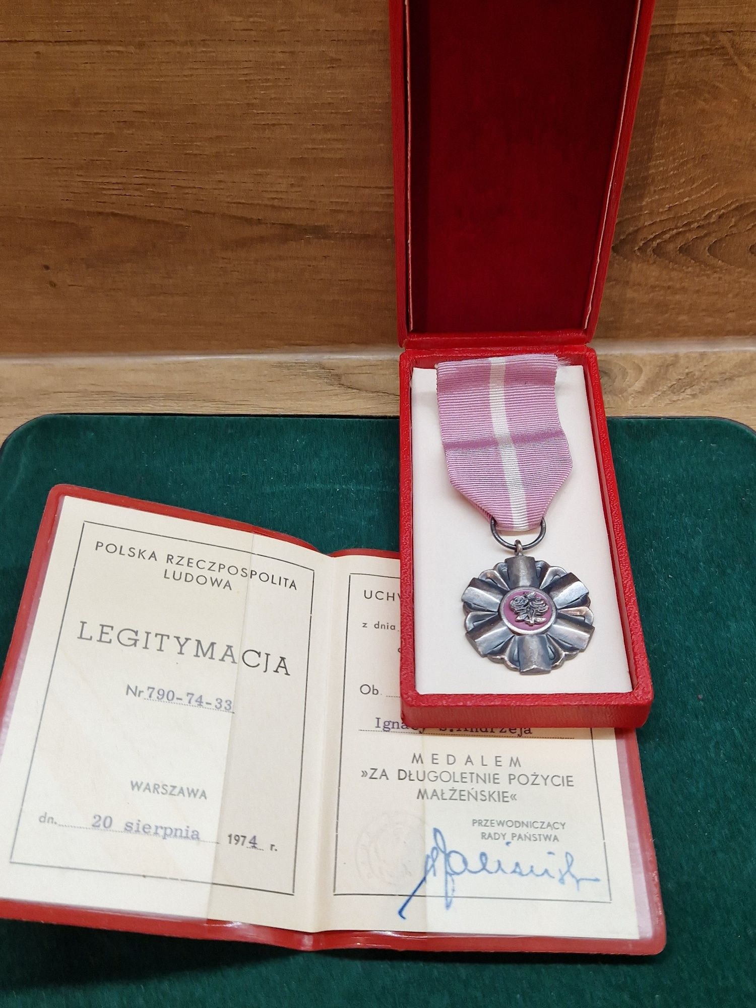 Medal za długoletnie pożycie małżeńskie PRL.