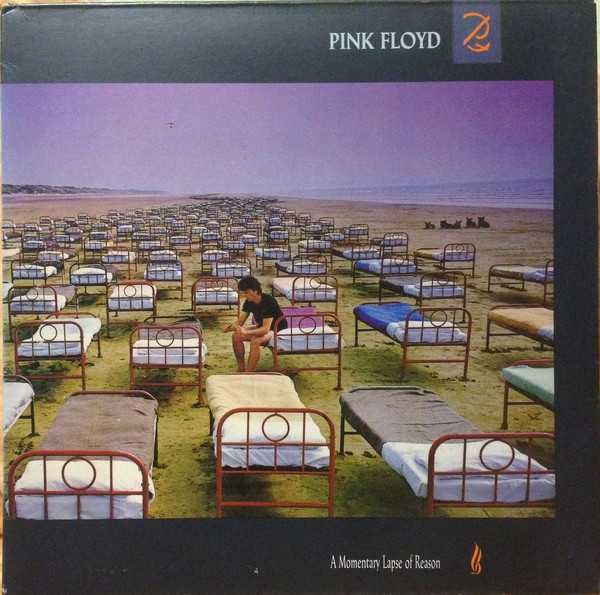 Фирменные пластинки групп Pink Floyd и Uriah Heep