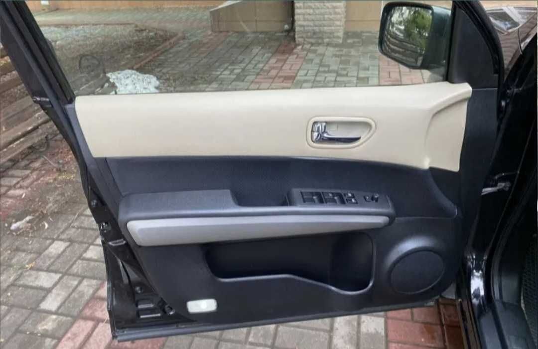 Продам автомобіль NISSAN X-TRAIL
