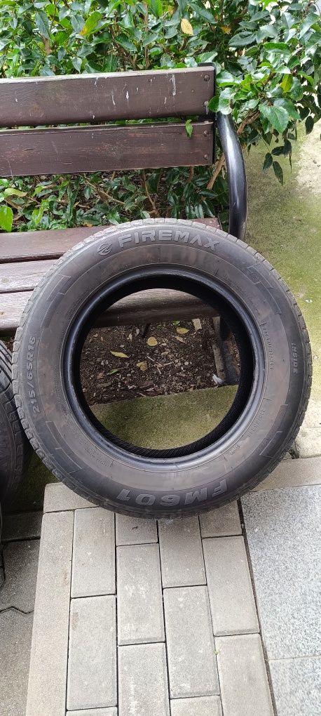 Opony letnie Firemax 215/65/16