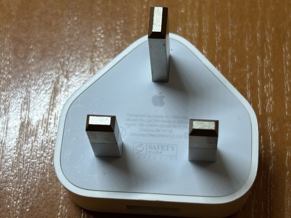 Оригінальний зарядний блок живлення зарядка тип G A apple iphone айфон