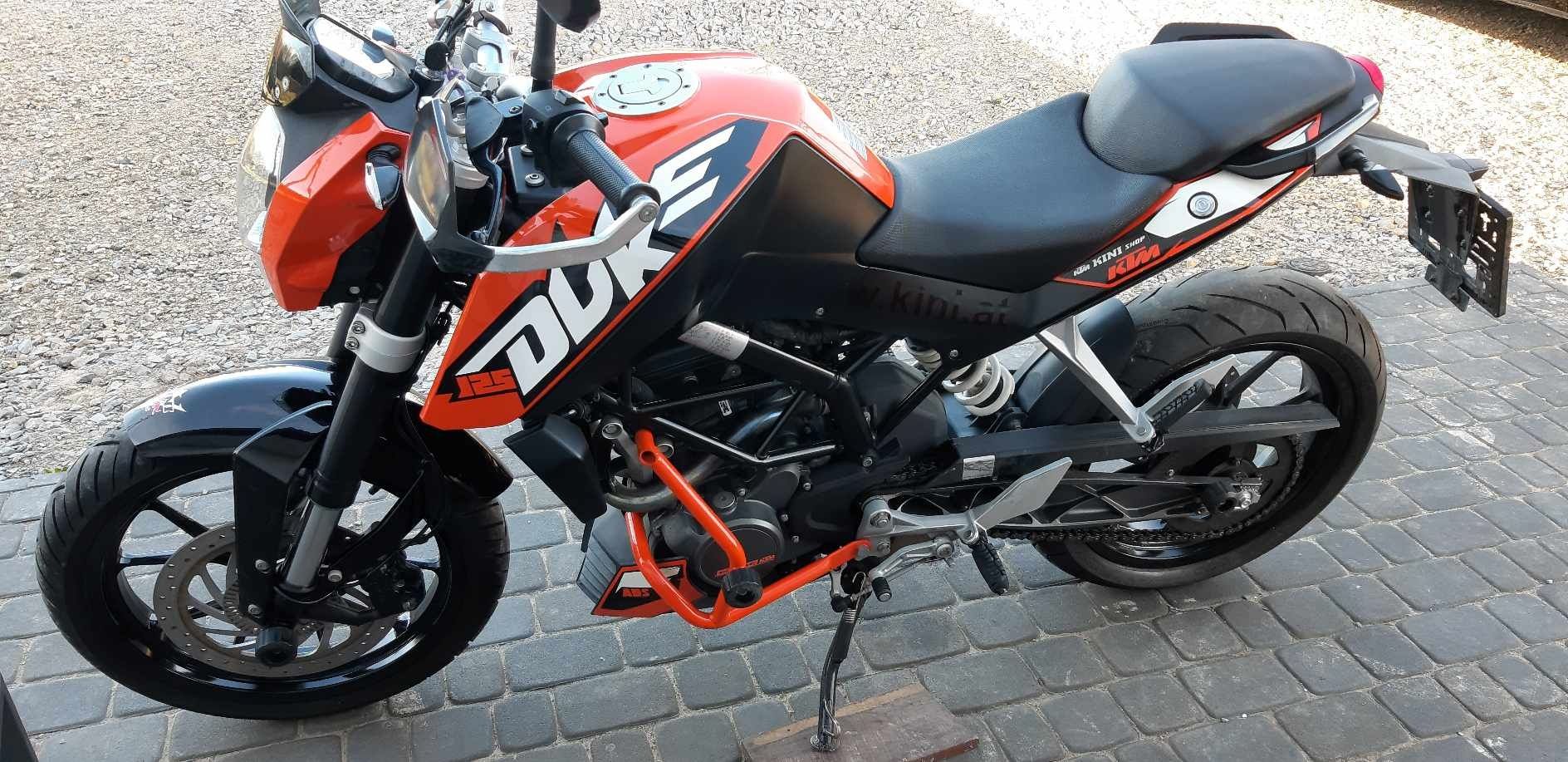 KTM Duke 125 super stan!!!