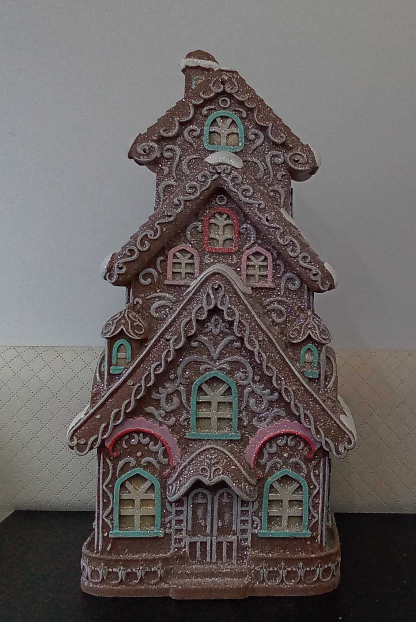 Domek z piernika Gingerbread XXL podświetlenie LED wys. 62cm
