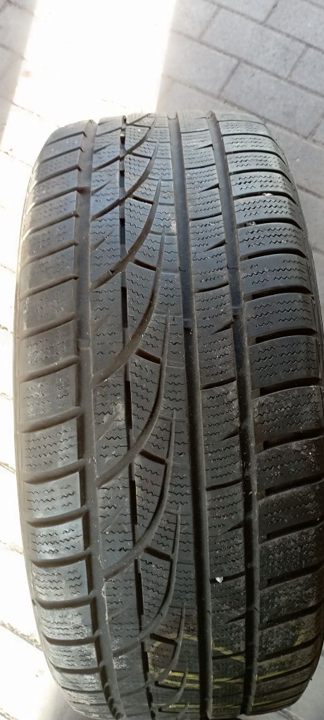 Opona 225/45/17 Hankook Winter I*CEPT EVO Zima