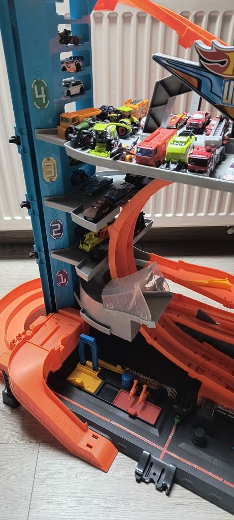 Tor samochodowy hot wheels