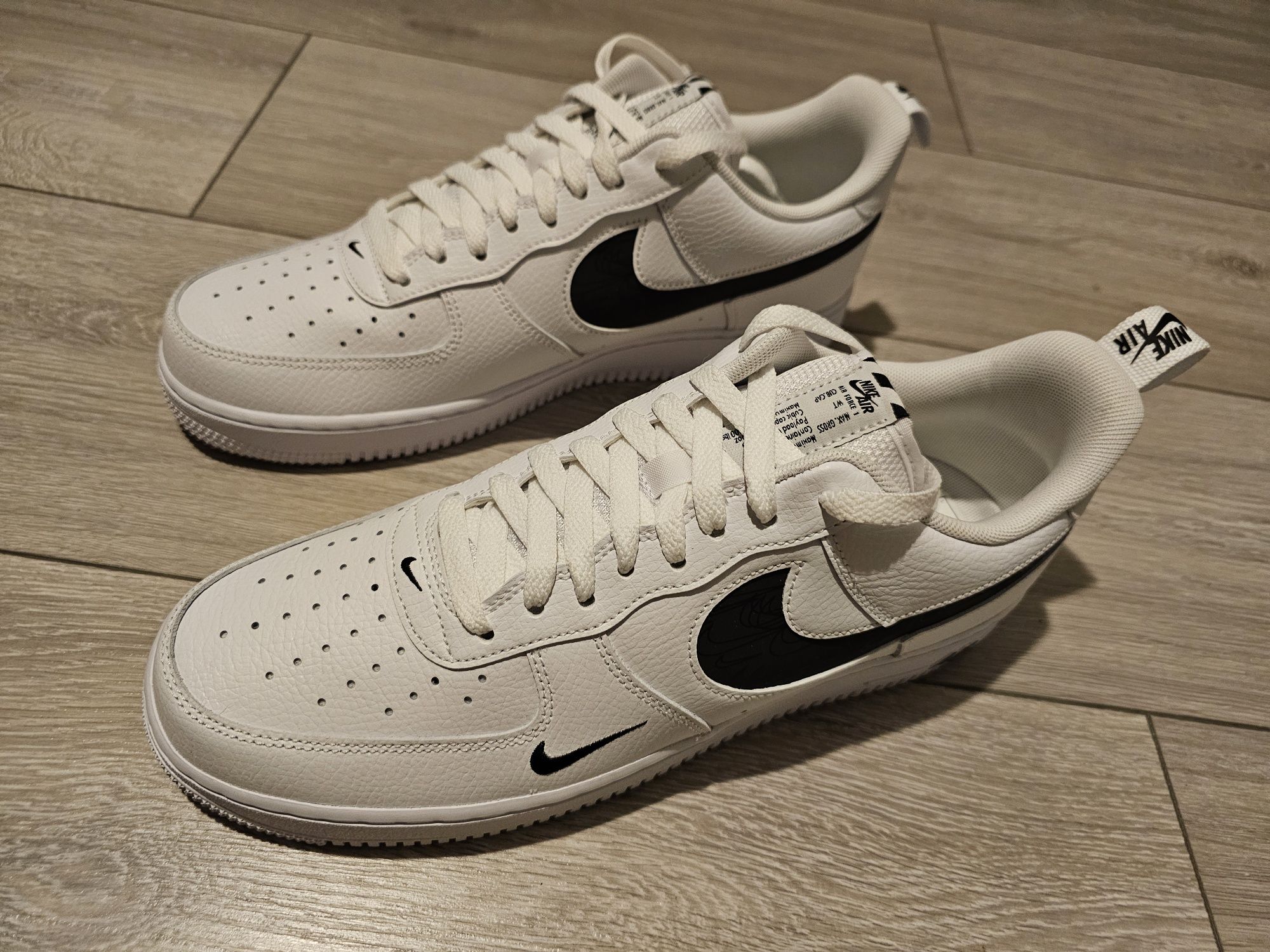 Buty Nike Air Force 1 '07 LV, biało czarne, rozm. 44,5, 28,5cm, NOWE