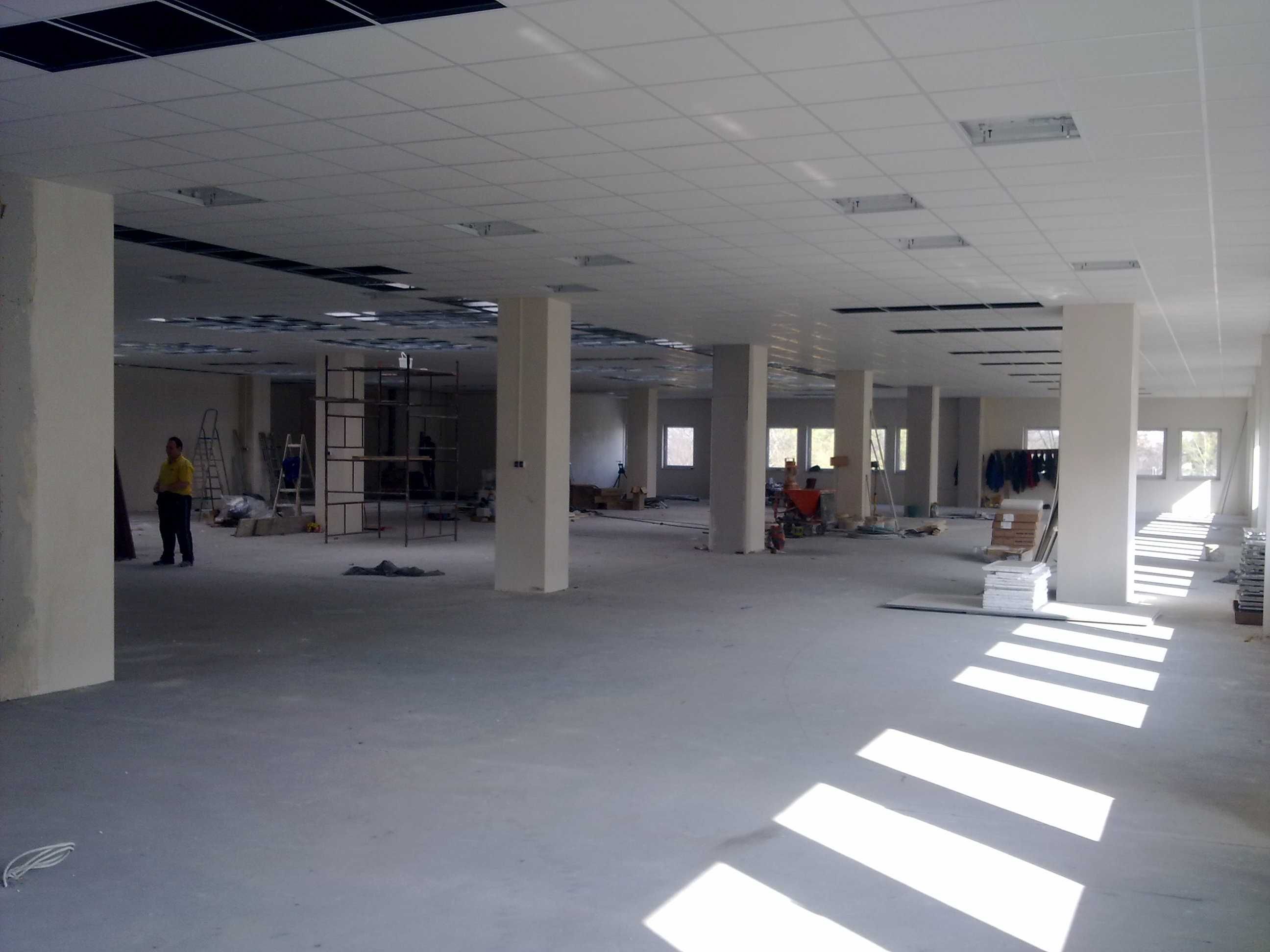 Sufit podwieszany kasetonowy modułowy materiał kompletny
