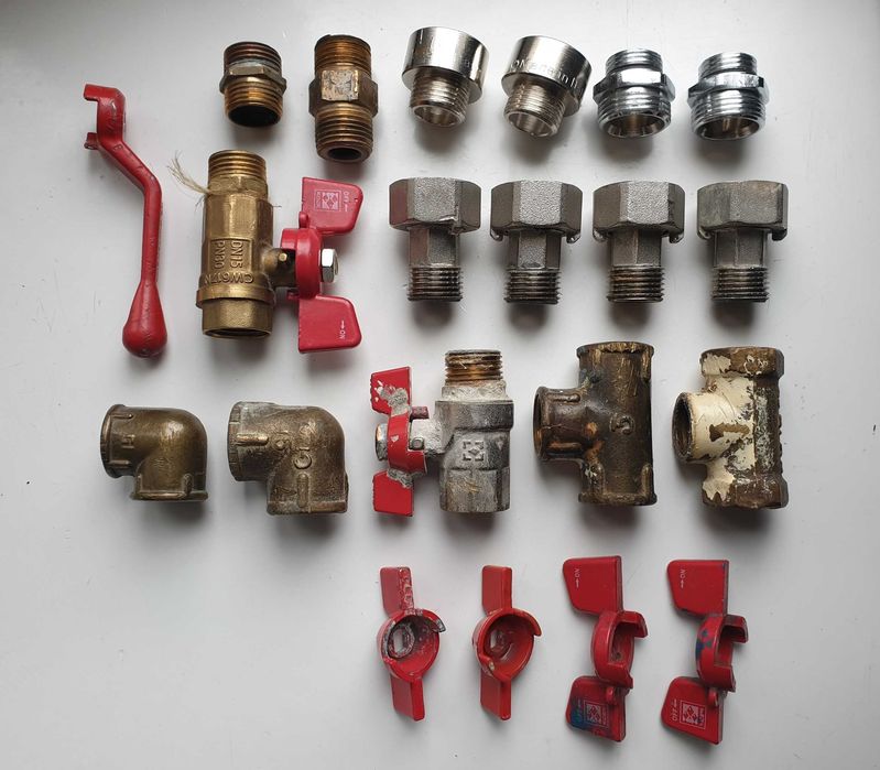Залишки сантехніки General Fittings ,Згін американка ,Ніпель ,Кран
