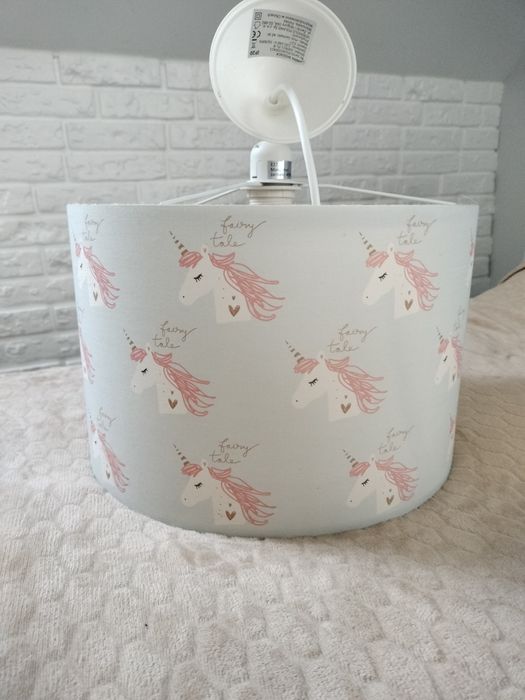 Oddam za darmo żyrandol