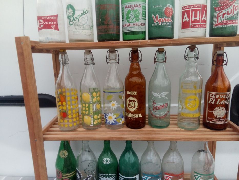 Várias garrafas coleção