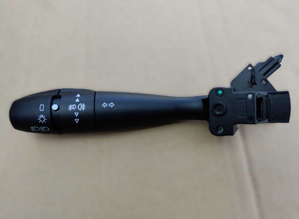 Manetka przełącznik kierunkowskazów świateł do Peugeot 207 Partner 308