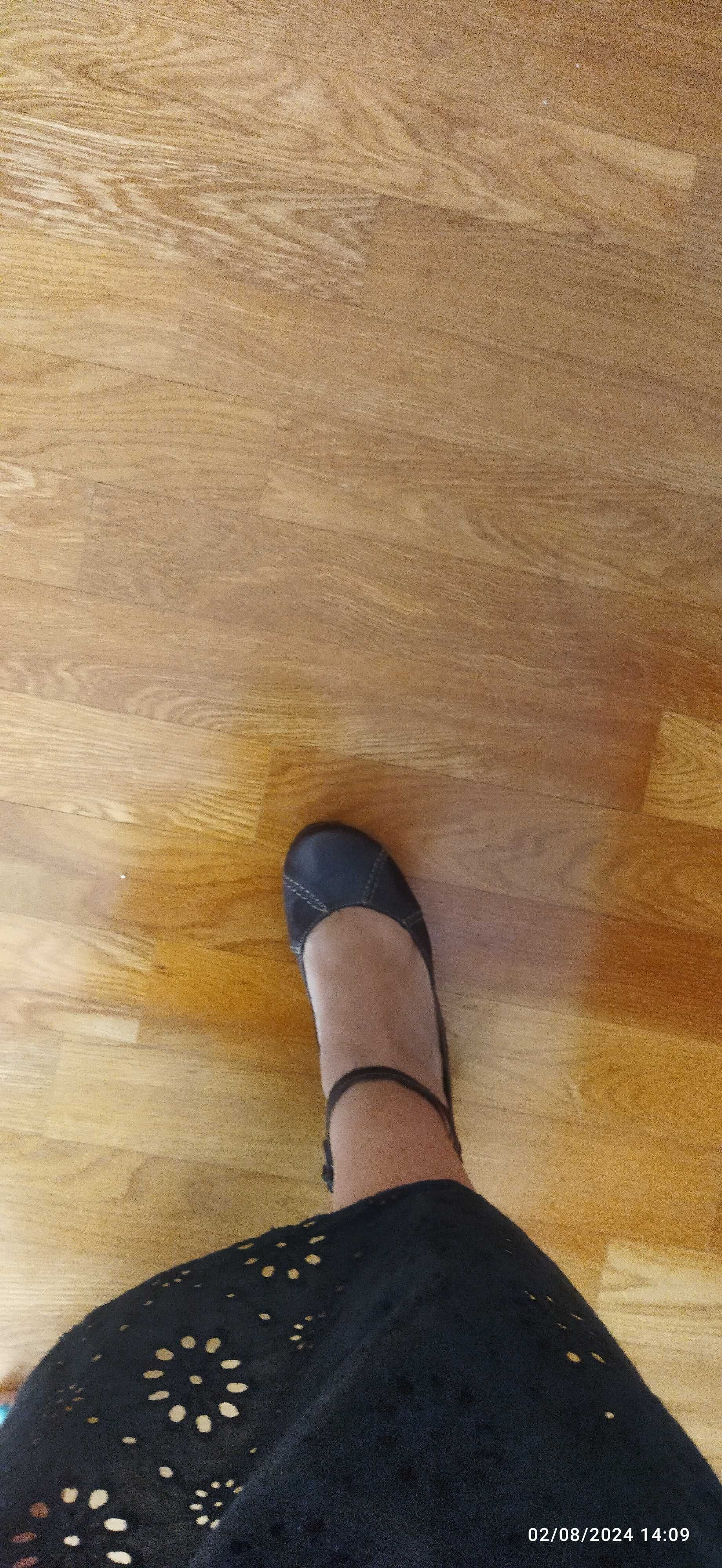 Sapatos Bata novos, número 37