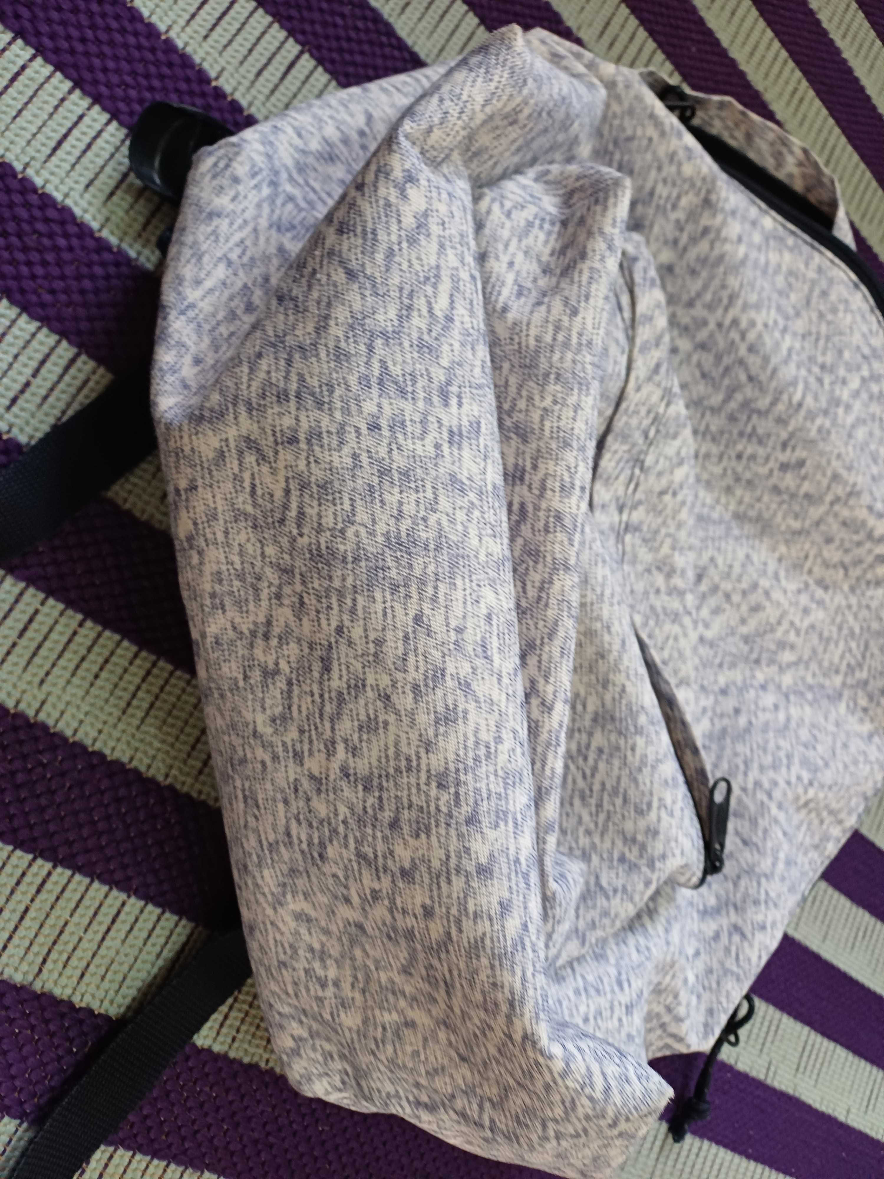 Mochila EASTPAK azul 24 litros almofadada
