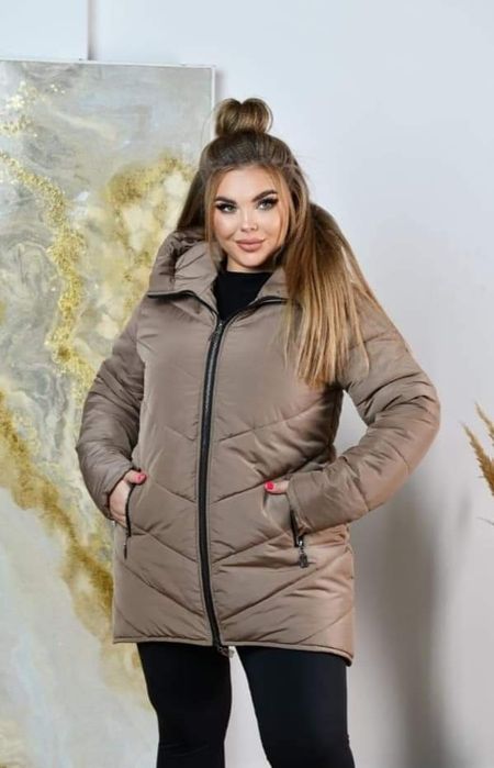 Зимова  тепла жіноча куртка
