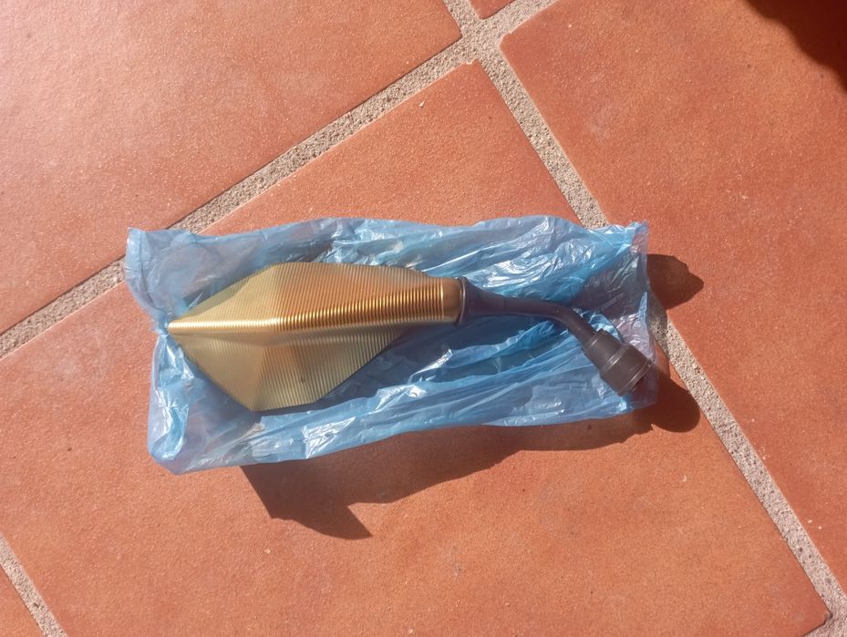 Espelho lado esquerdo