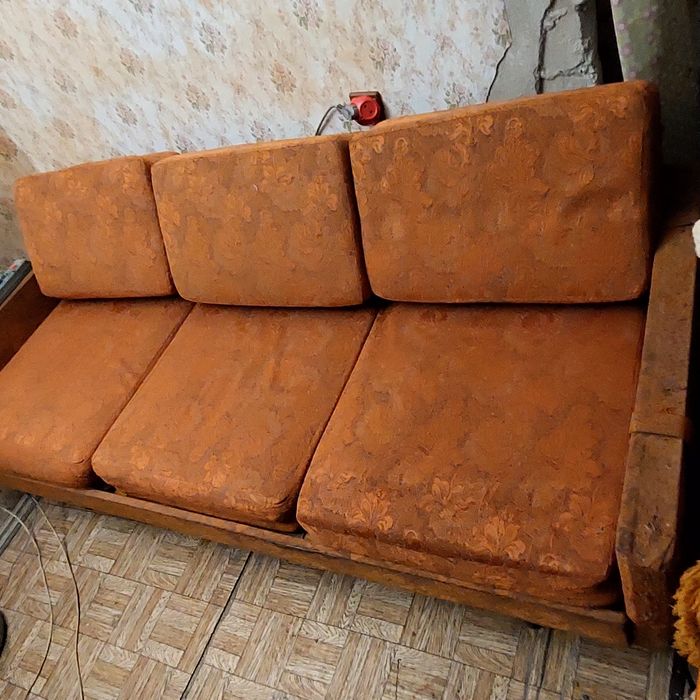 Тахта-диван -ліжко  розсувне