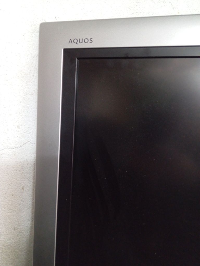 Sharp LCD Colour TV - LC-30HV4E ( avariada )
