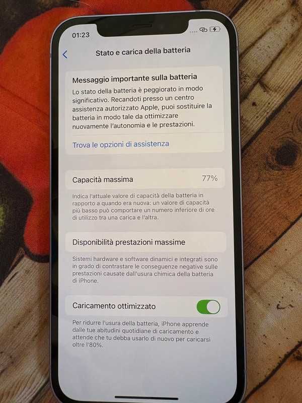 Iphone 12 128gb. Saúde de bateria 77%. Ótimo estado.