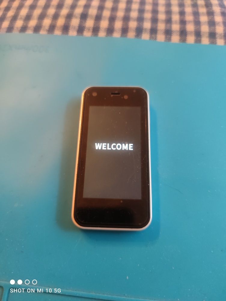 Mini telefon .zokoe XS 13
