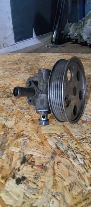 Гідропідсилювач гідрач насос ауді a4b6 ауді 2.0 бензин