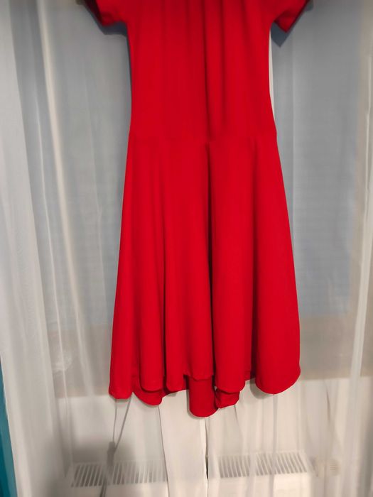 Sukienka czerwona  rozmiar 42