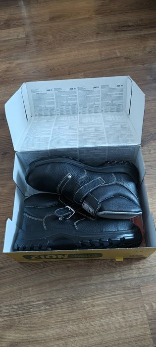 Buty robocze rozmiar 43
