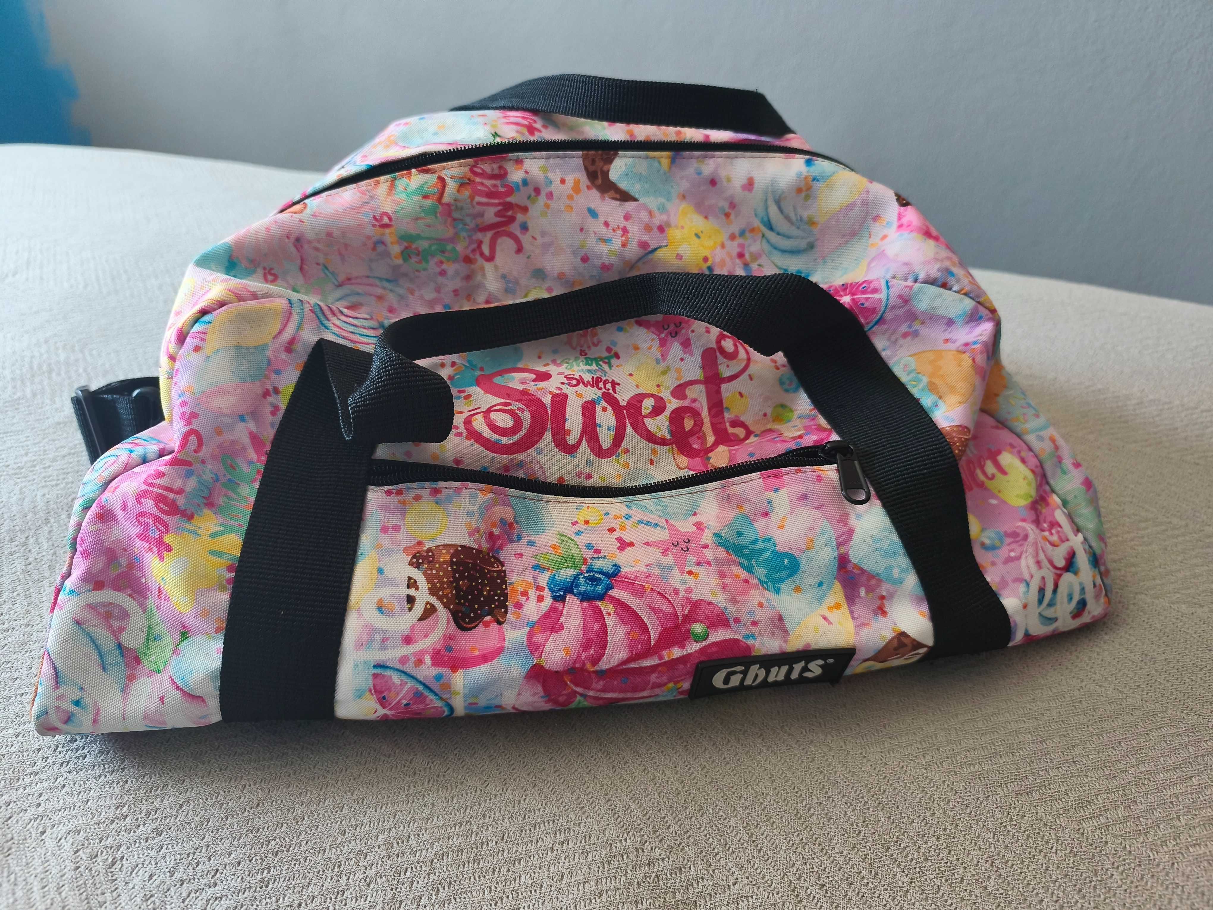 Conjunto mochila, lancheira e saco de desporto