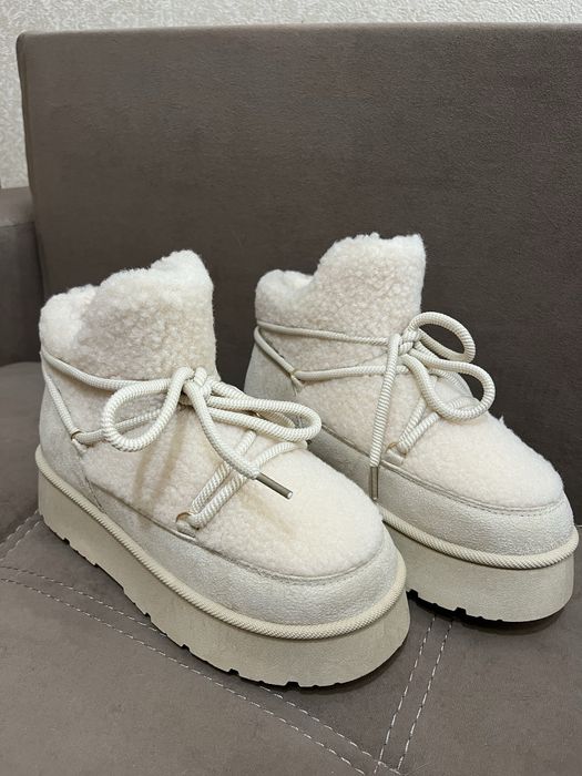 Місяцеходи жіноче взуття 38р 38,5р