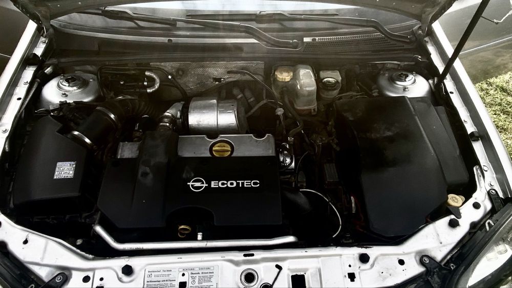 Opel vektra c 2,2 TDI