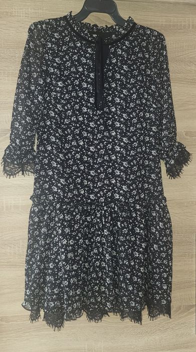 Sukienka w bardzo dobrym stanie, rozmiar L