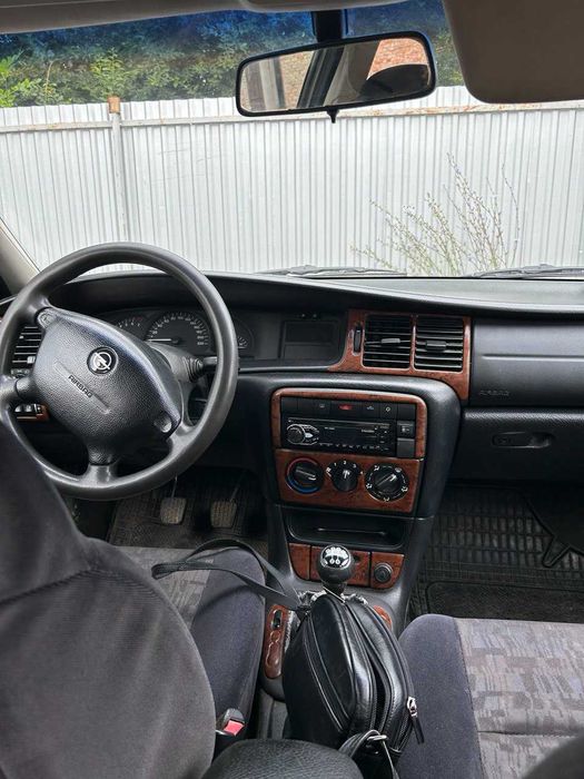 Opel Vectra B 1999 1,6 бензин