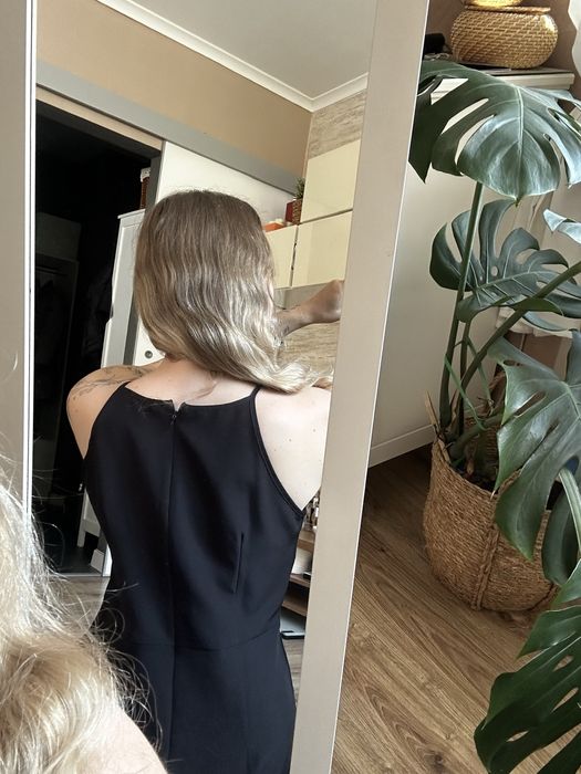 klasyczna czarna sukienka