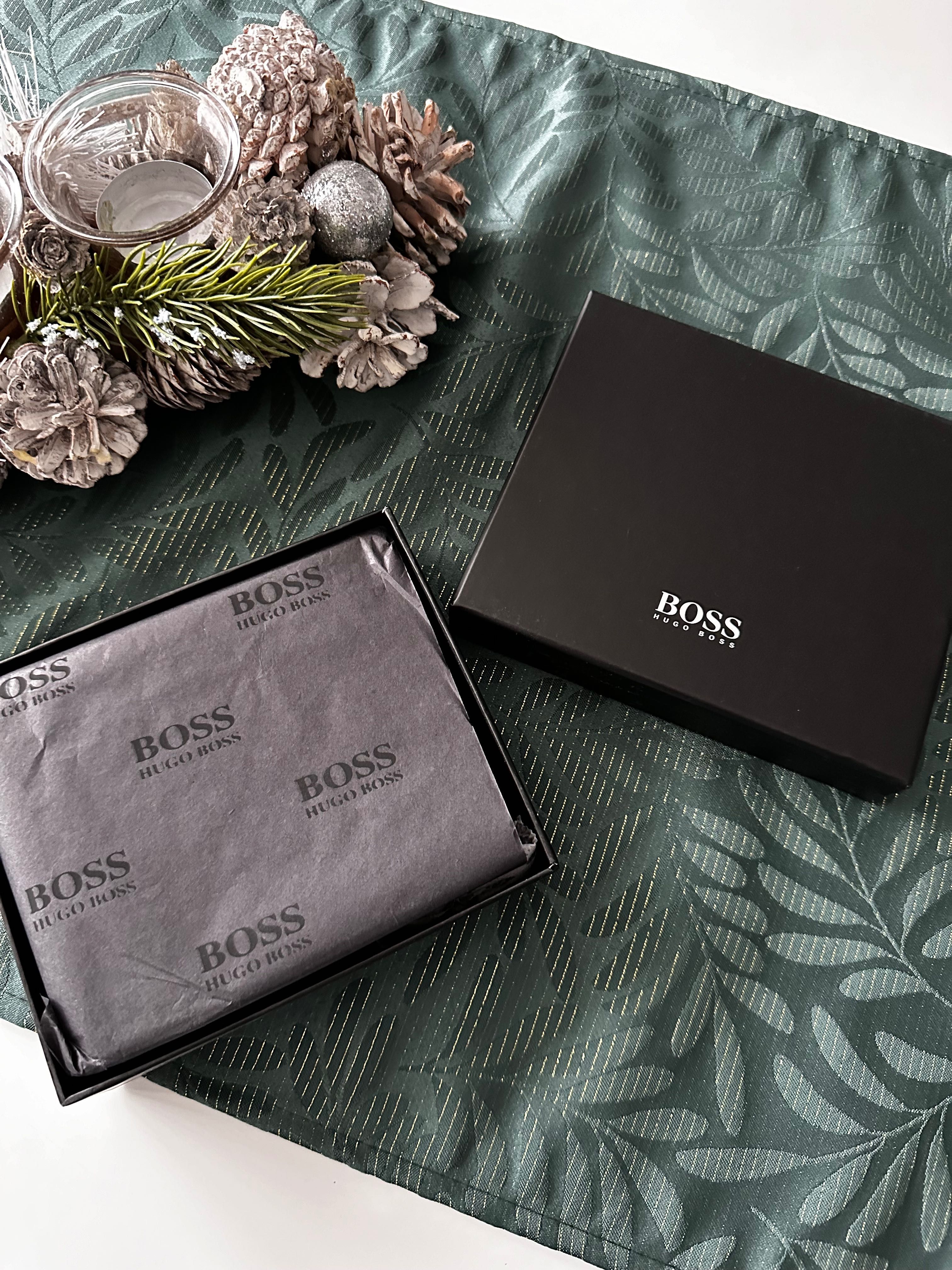 Nowy czarny skórzany portfel męski Hugo Boss