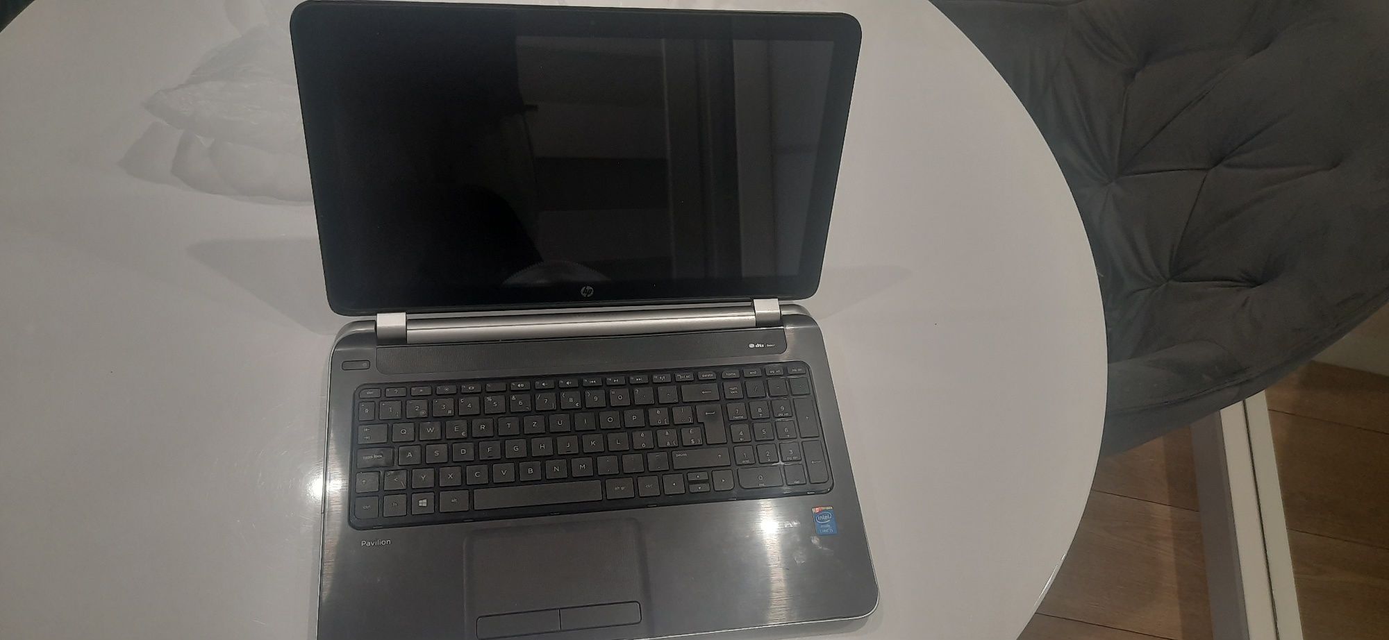 Laptop hp pavilon 15-n237ez