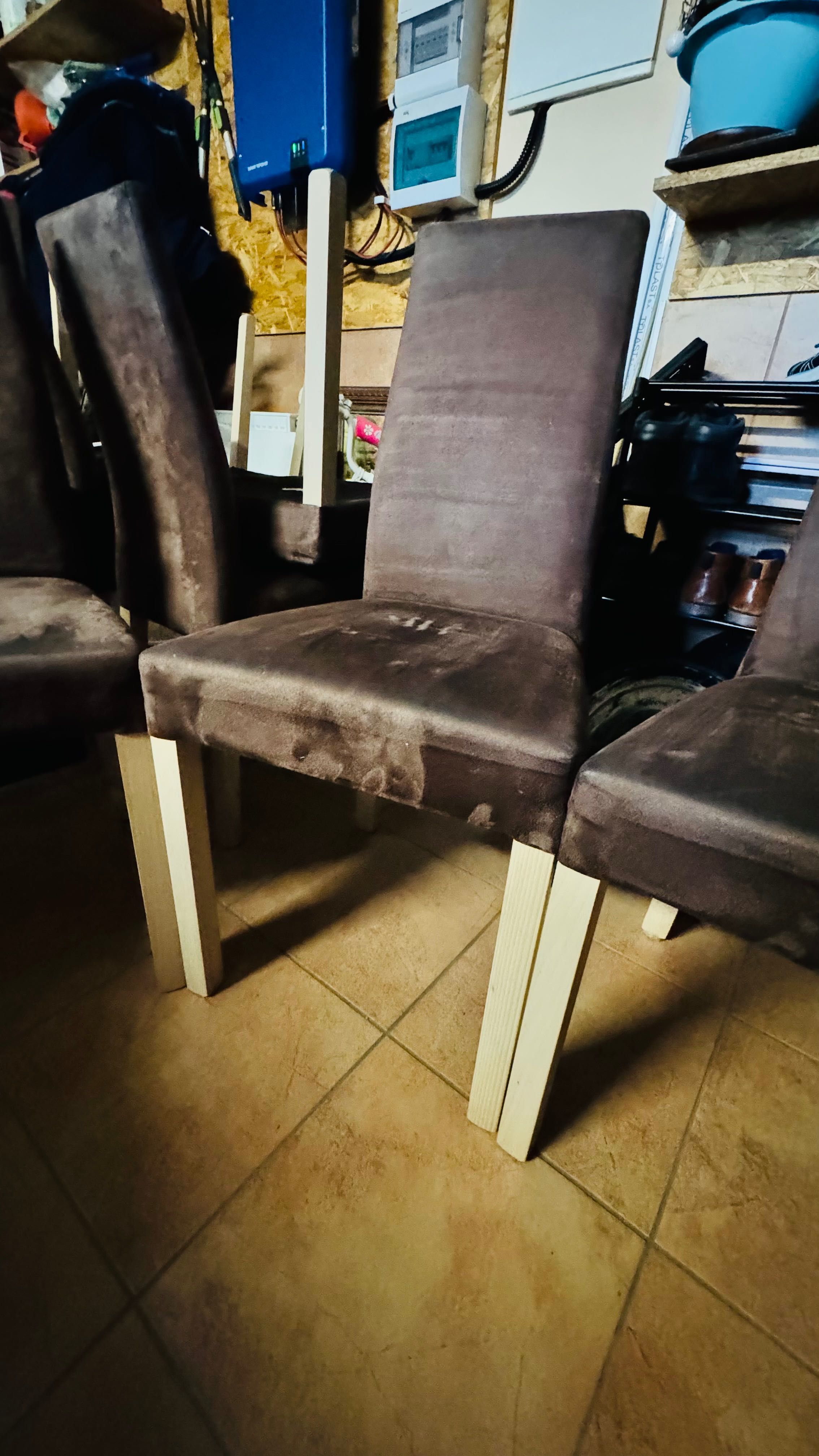 Sprzedam krzesła tapicerowane