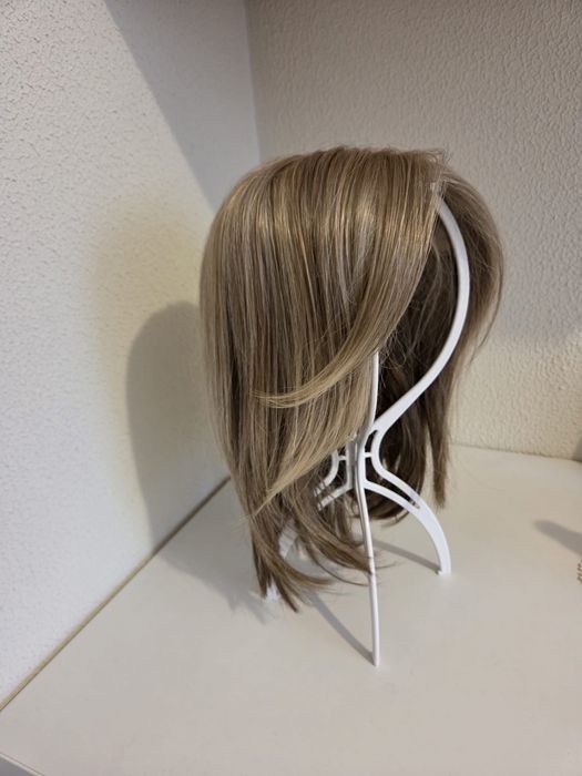 Peruka damska z akcesoriami