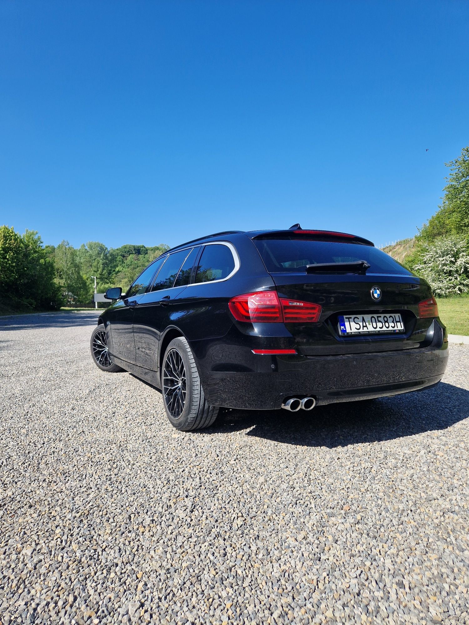 BMW serii 5 f11 x-drive z rocznika 2016 BOGATA WERSJA
