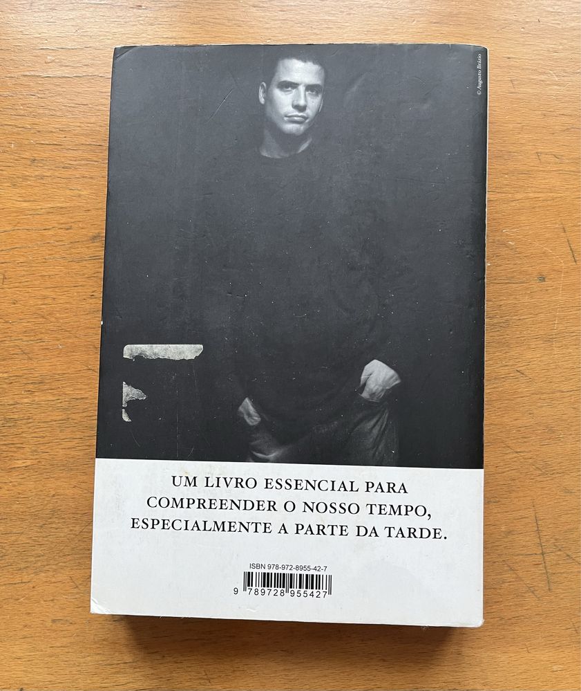 Livro : Ricardo Araujo Pereira