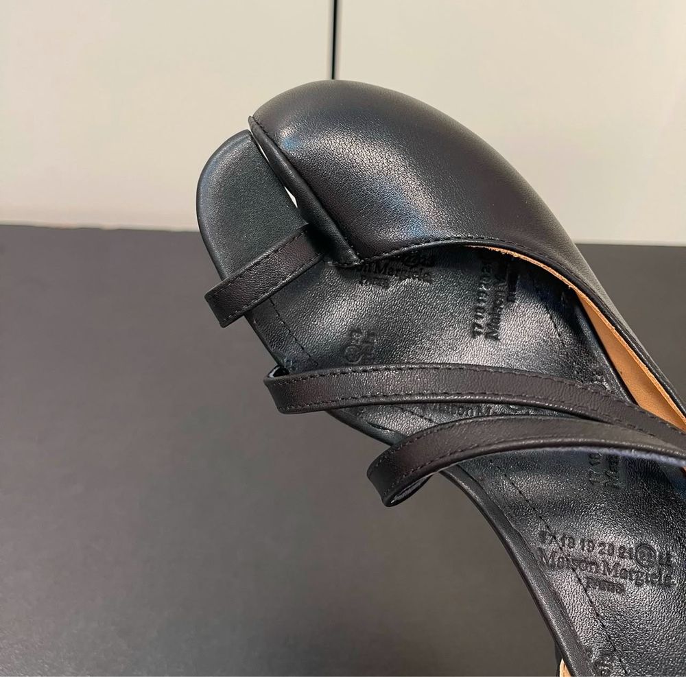 Туфли Maison Margiela таби, 35-41. Черные, белые, кожа.
