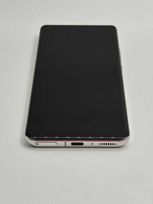 Xiaomi mi11 Ulrta 12/256 бездротова зарядка android14 USB-C 120 Гц 888