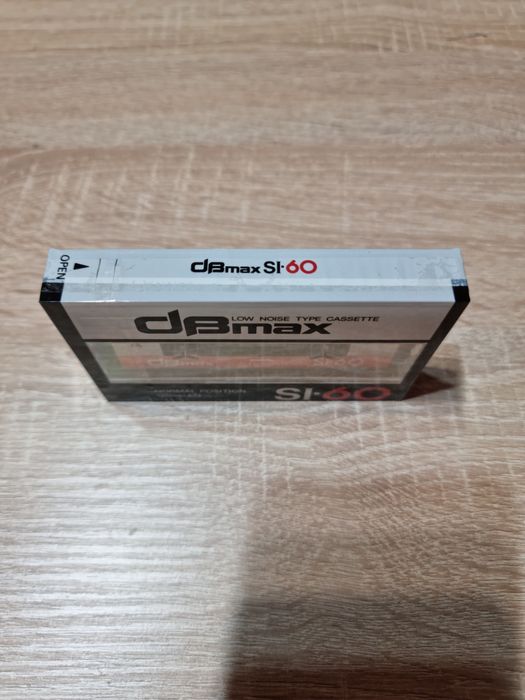 Аудиокассету/кассету DBmax SI 60