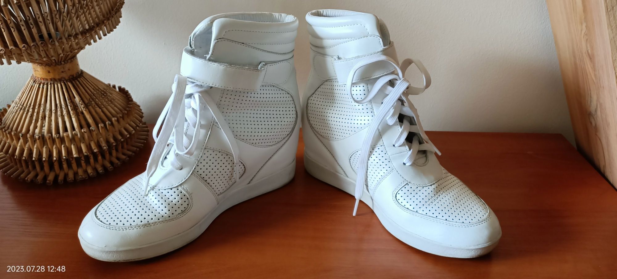 39 Armani Jeans sneakers