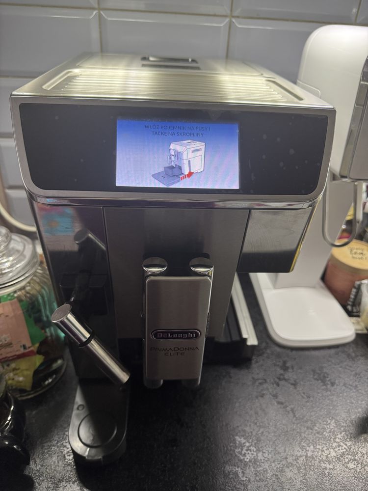 Ekspres do kawy Delonghi PrimaDonna Elite