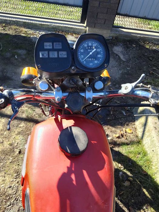 Мотоцикл іж планета 5 в гарному стані.