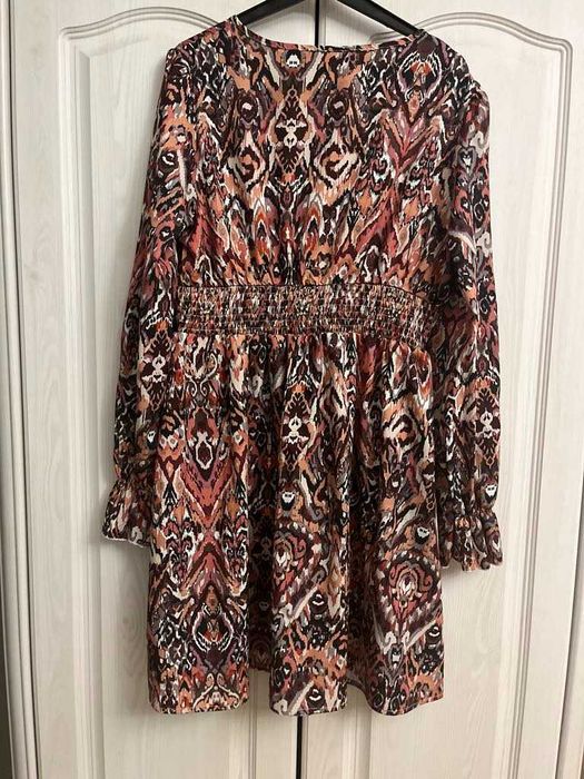 Śliczna wzorzysta sukienka lekka także ciążowa 36 S/ 38 M