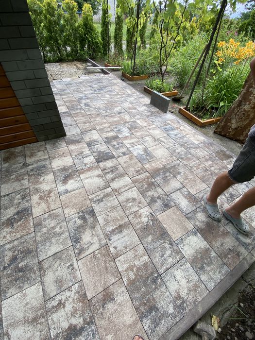 Укладка Бруківки Монтаж Бруківки Оренда інструмента