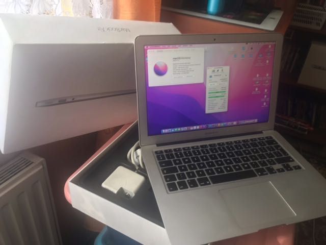 MacBook Air a1466 laptop apple mocny i lekki notebook Mac OS Monterey