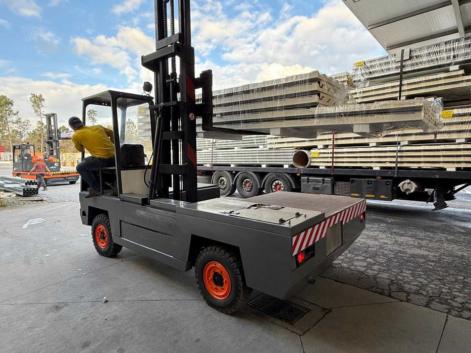 Empilhador lateral 3 ton
