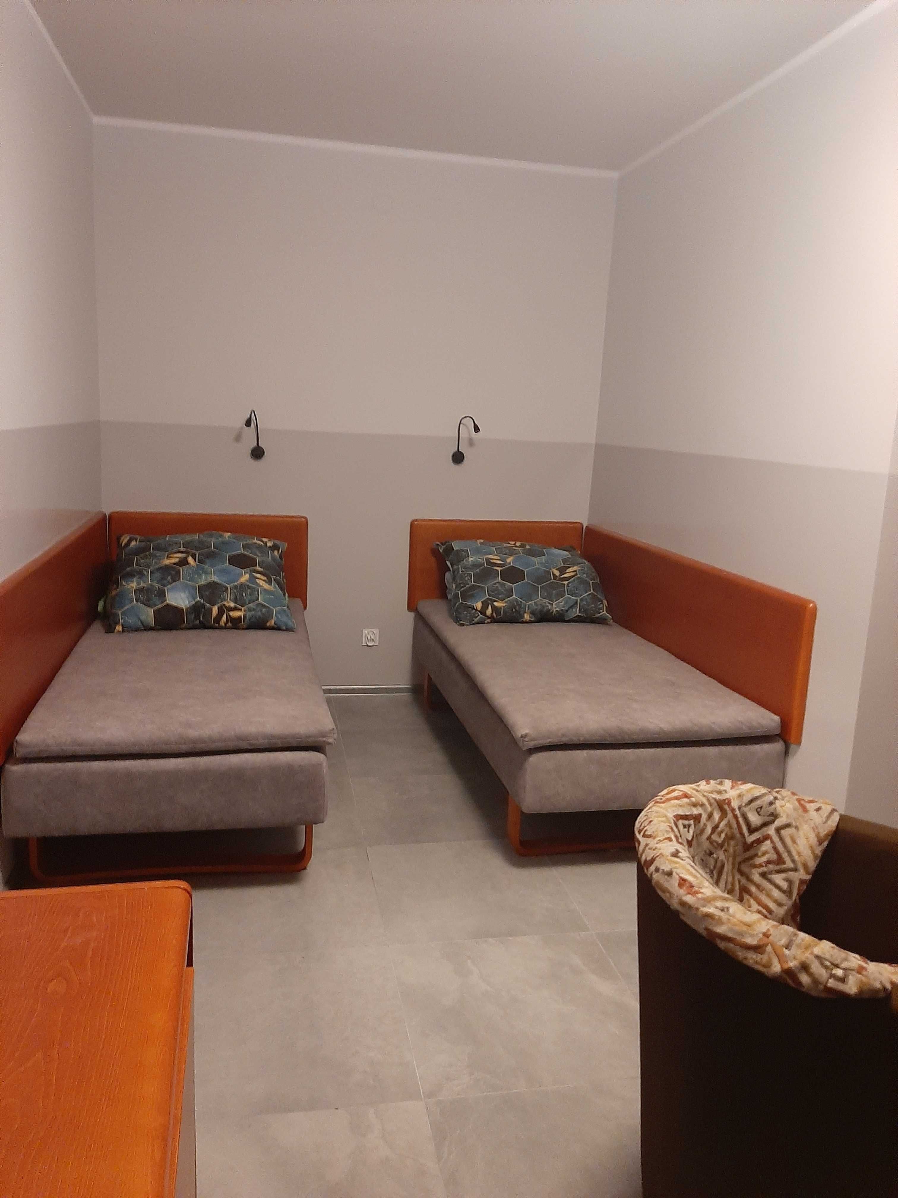 Wynajem pokoi i apartamentów, wynajem sali