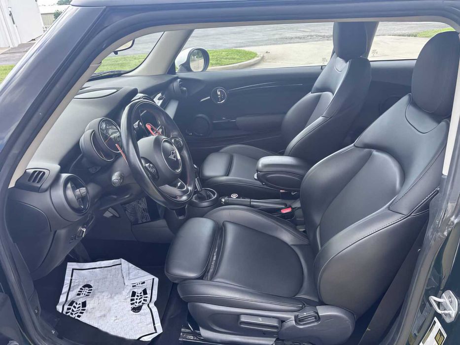 MINI Cooper      2019